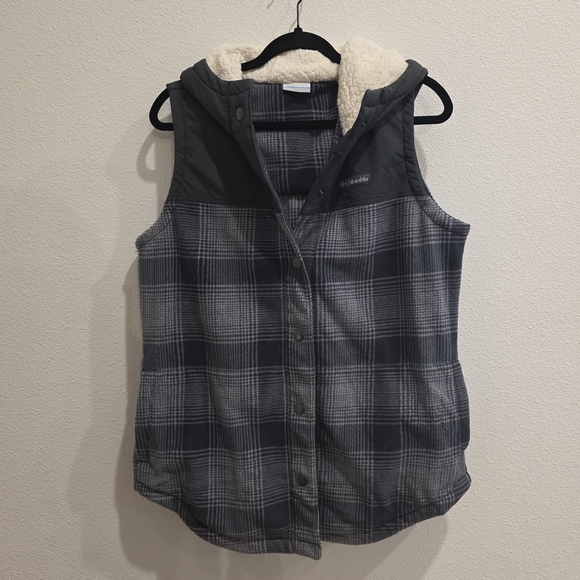 Columbia Plaid Hooded Vest - Picture 1 of 2